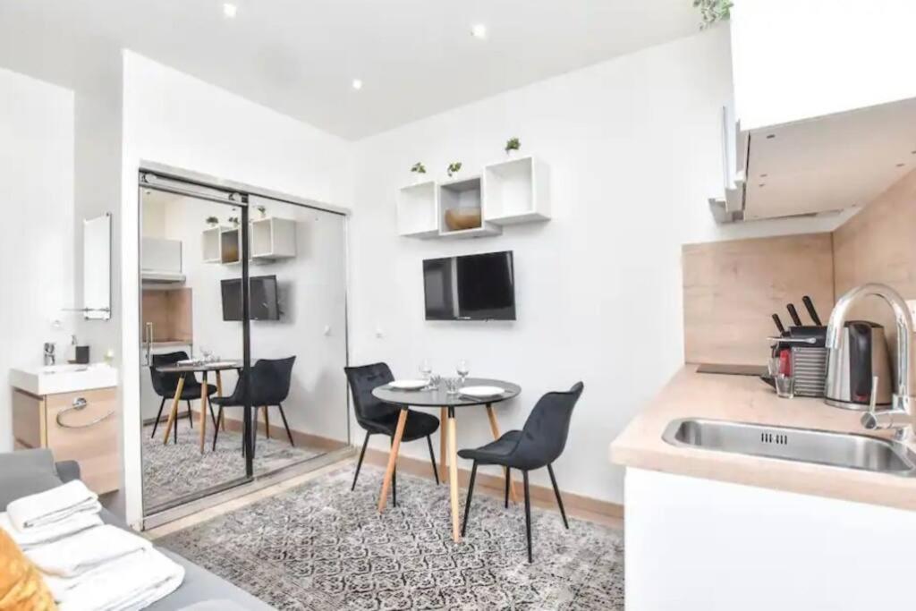 Studio Special Jo - Pigalle - Montmartre - Republique - 2 Pers Apartment Paris Ngoại thất bức ảnh